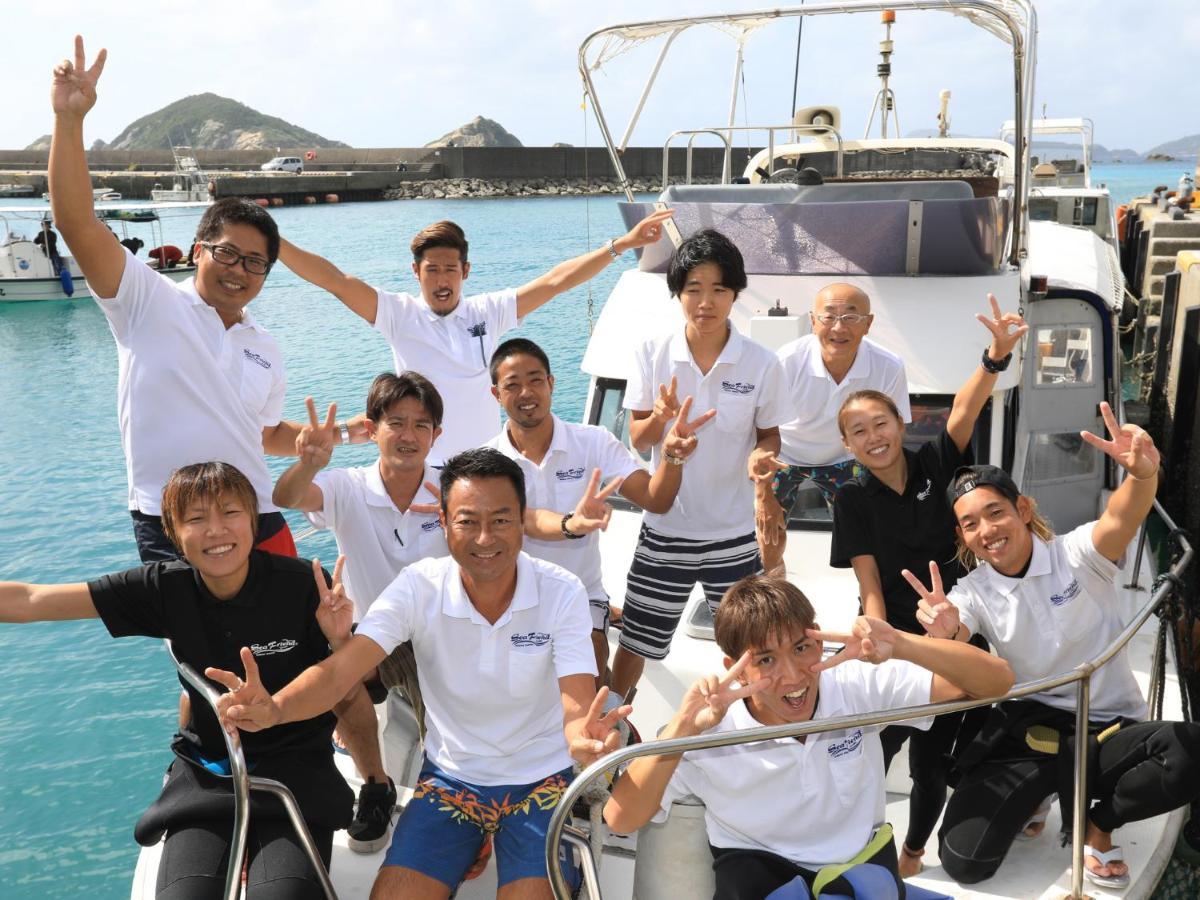 Pension Sea Friend Tokashiki Buitenkant foto