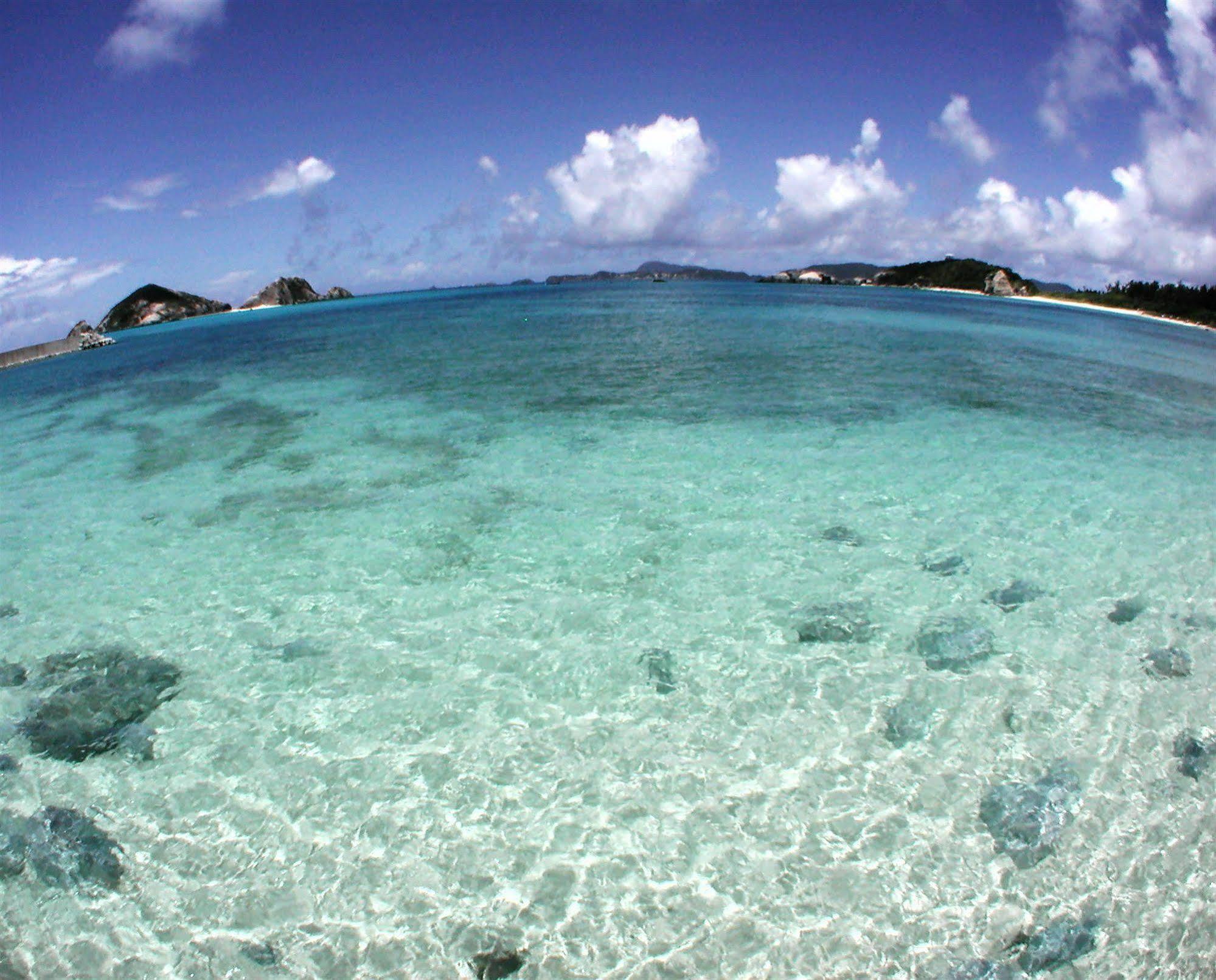 Pension Sea Friend Tokashiki Buitenkant foto