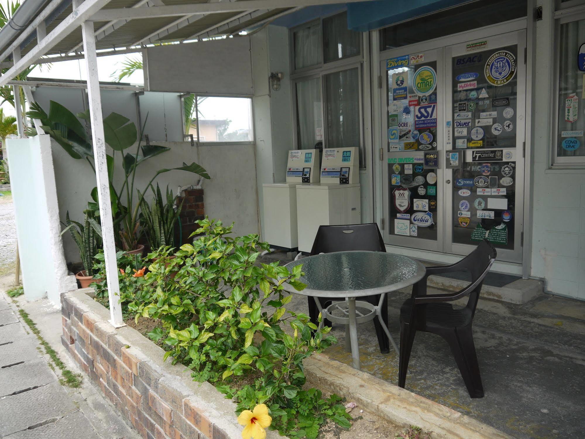 Pension Sea Friend Tokashiki Buitenkant foto