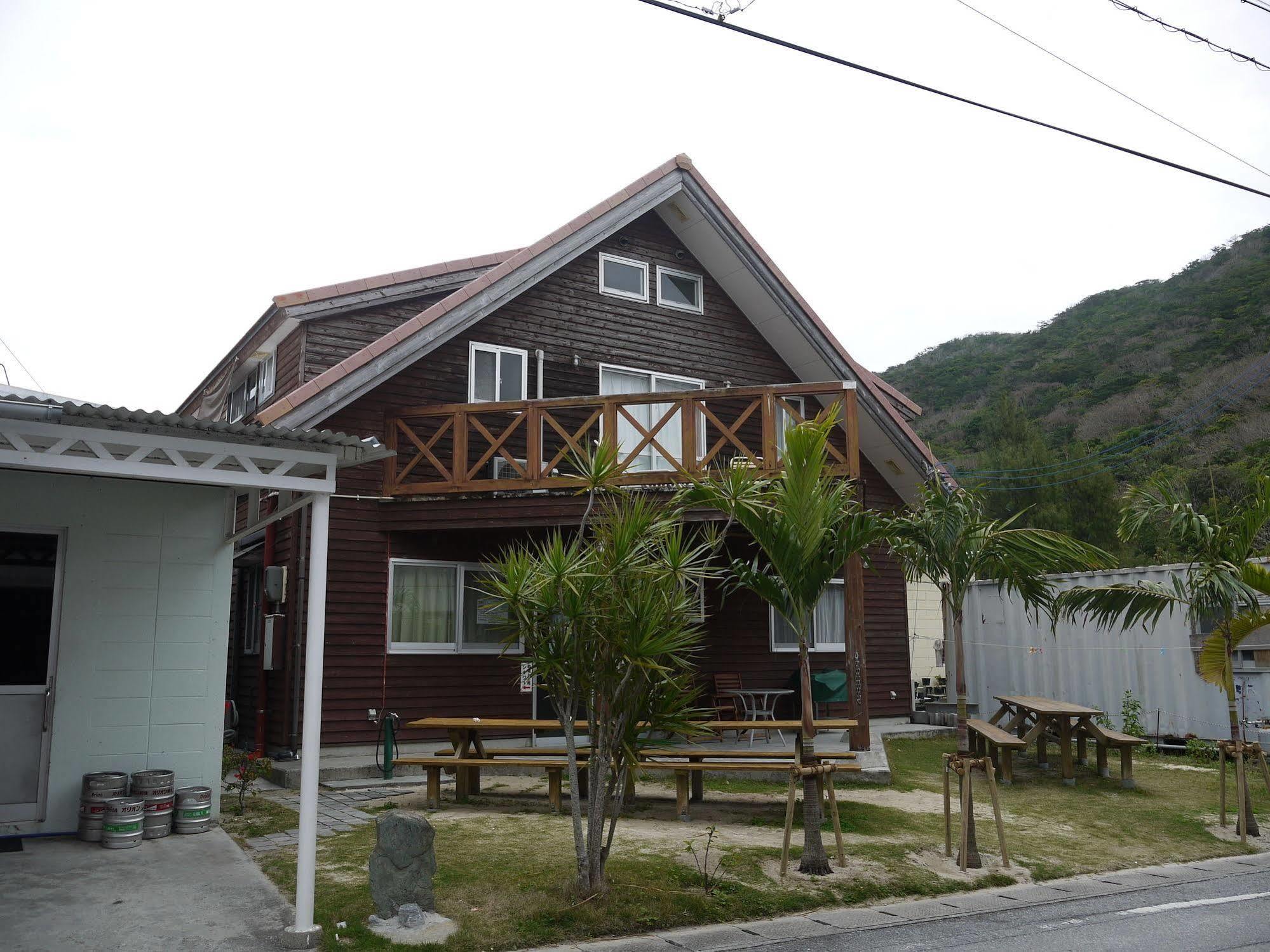 Pension Sea Friend Tokashiki Buitenkant foto